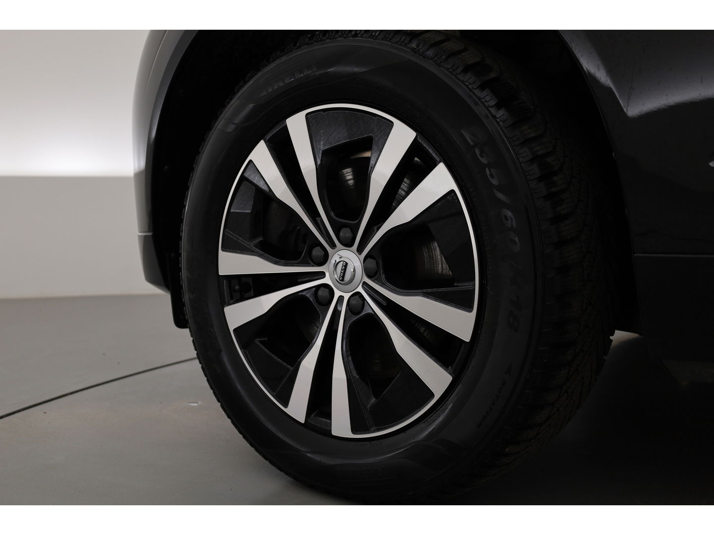 Volvo XC60 2.0 T6 T6 recharge r-design | Long Range | Pano-dak | Trekhaak | ACC |  H&K Audio |