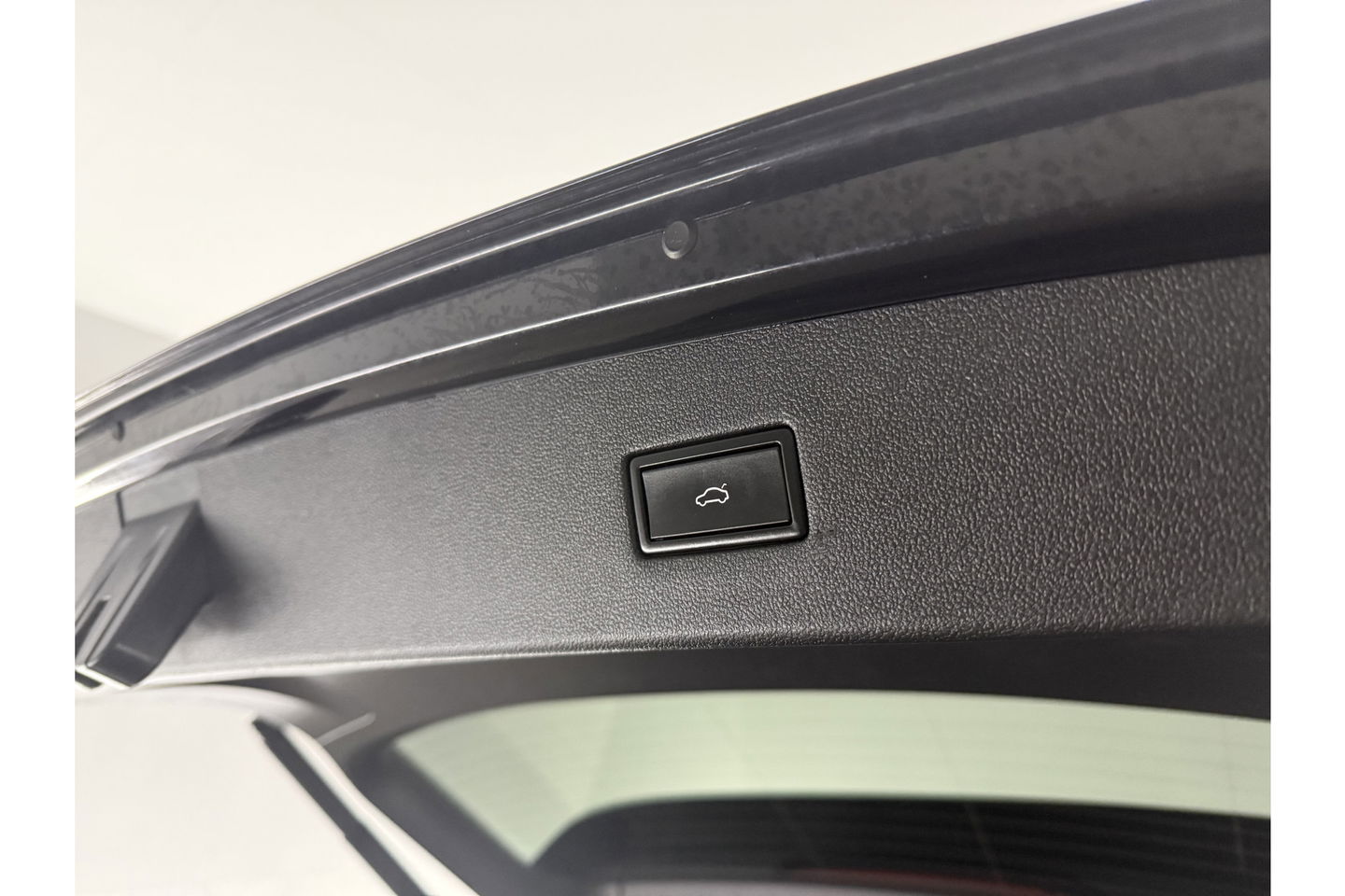 Mitsubishi Outlander 2.0 PHEV Executive Edition | APK tot 08-2025 | Hybride Automaat Camera Clima Cruise LED Navigatie 18"LMV
