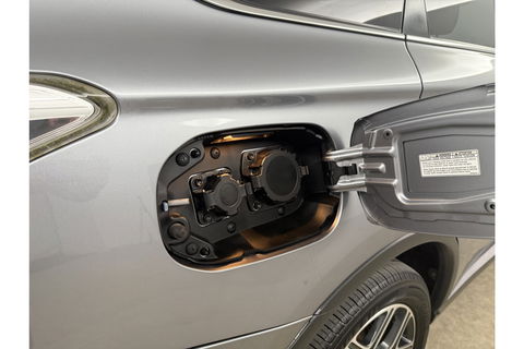 Mitsubishi Outlander 2.0 PHEV Executive Edition | APK tot 08-2025 | Hybride Automaat Camera Clima Cruise LED Navigatie 18"LMV