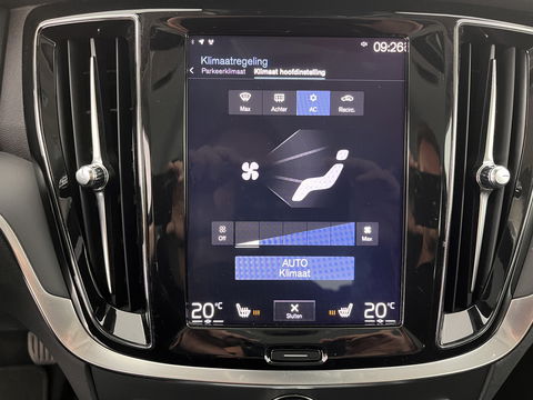 Volvo V60 2.0 D4 Momentum Maxton-Design *FULL-LED | LEATHER-MICROFIBRE | DIGI-COCKPIT | NAVI-FULLMAP | HEATED-COMFORTSEATS | ECC | PDC | CRUISE | LANE-ASSIST | CARPLAY | 20''ALU *