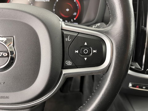 Volvo V60 2.0 D4 Momentum Maxton-Design *FULL-LED | LEATHER-MICROFIBRE | DIGI-COCKPIT | NAVI-FULLMAP | HEATED-COMFORTSEATS | ECC | PDC | CRUISE | LANE-ASSIST | CARPLAY | 20''ALU *