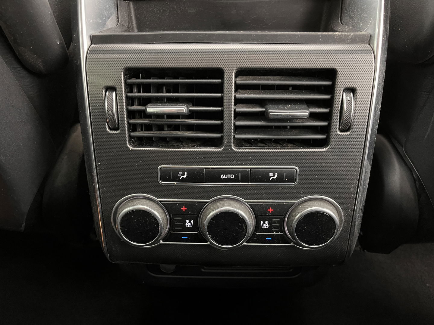 Land Rover Range Rover Sport 4.4 SDV8 Autobiography Dynamic Aut. *PANO | LUXURY-LEATHER | BI-XENON | DIGI-COCKPIT | MERIDIAN-AUDIO | AIR-SUSPENSION | HEATED/COOLED-COMFORTSEATS | CARPLAY | LANE-ASSIST | CAMERA | SHIFT-PADDLES | TOWBAR | 22''ALU*