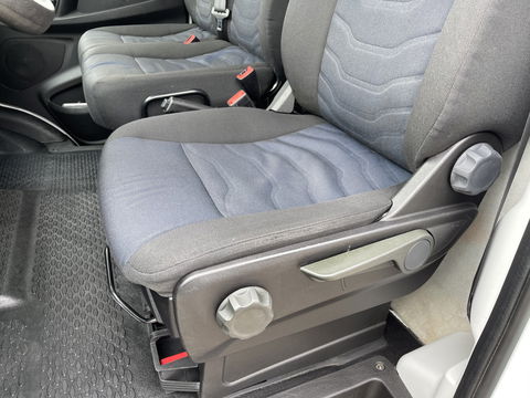 Iveco Daily 35S16V 2.3 L2H2 160pk / vaste prijs rijklaar € 21.950 ex btw / bpm vrij / euro 6 diesel / lease vanaf € 358 / airco / pdc en opstap achter / trekhaak 3500 kg !