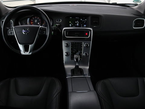 Volvo S60 1.5 T2 Nordic+ | 78.200km NAP | Schuifdak | Stoelverwarming | Adaptive cruise | Camera | Navigatie | Xenon | BLIS | Park Assist | Memory
