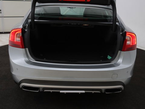 Volvo S60 1.5 T2 Nordic+ | 78.200km NAP | Schuifdak | Stoelverwarming | Adaptive cruise | Camera | Navigatie | Xenon | BLIS | Park Assist | Memory