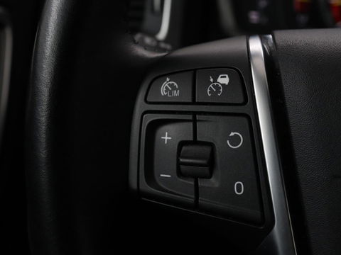 Volvo S60 1.5 T2 Nordic+ | 78.200km NAP | Schuifdak | Stoelverwarming | Adaptive cruise | Camera | Navigatie | Xenon | BLIS | Park Assist | Memory