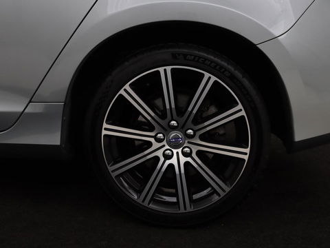 Volvo S60 1.5 T2 Nordic+ | 78.200km NAP | Schuifdak | Stoelverwarming | Adaptive cruise | Camera | Navigatie | Xenon | BLIS | Park Assist | Memory