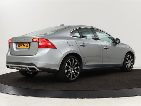 Volvo S60 1.5 T2 Nordic+ | 78.200km NAP | Schuifdak | Stoelverwarming | Adaptive cruise | Camera | Navigatie | Xenon | BLIS | Park Assist | Memory