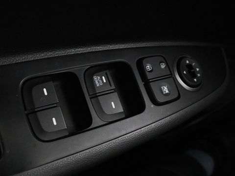 Hyundai i10 1.0i Comfort | Automaat | Airco | 5-persoons | Elektrische ramen | Radio