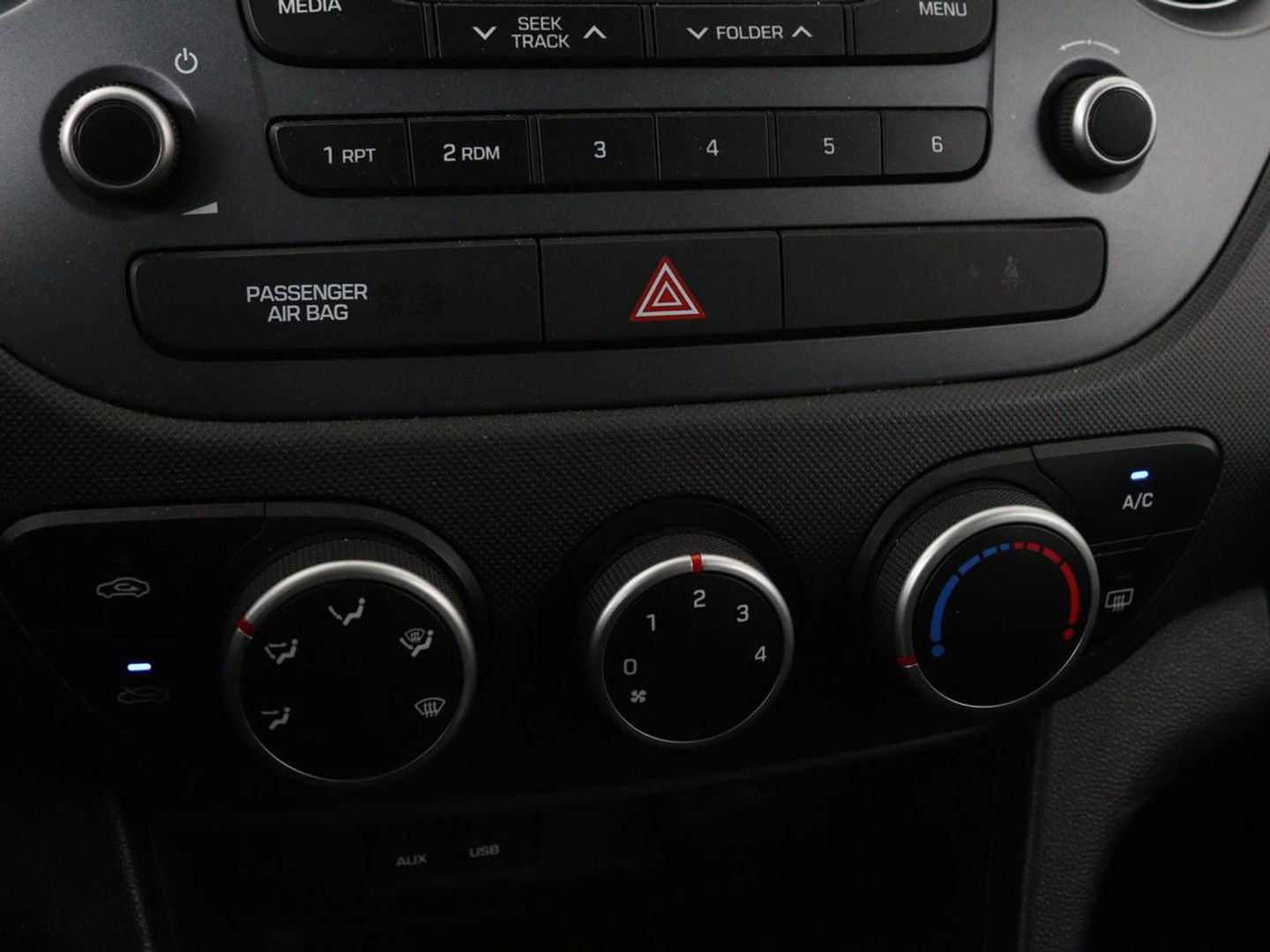 Hyundai i10 1.0i Comfort | Automaat | Airco | 5-persoons | Elektrische ramen | Radio