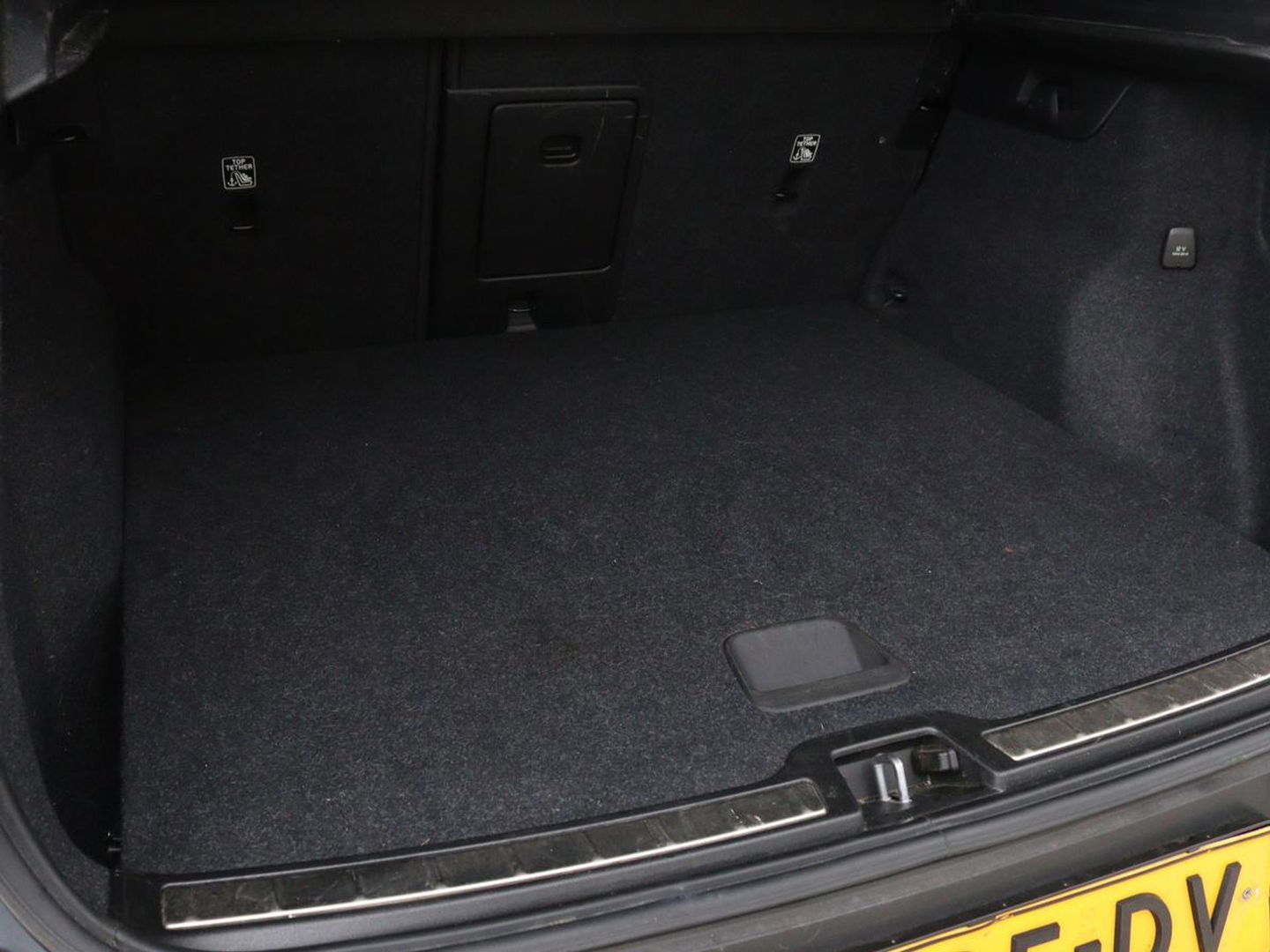 Volvo XC40 1.5 T5 Recharge Inscription | Panoramadak | Leder | Stoelverwarming | Trekhaak | Carplay | Adaptive cruise | Navigatie | Stuurverwarming | Full LED
