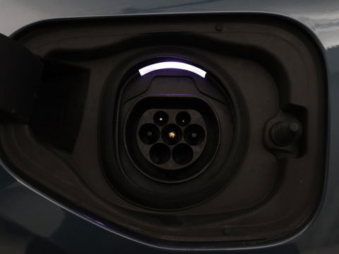 Volvo XC40 1.5 T5 Recharge Inscription | Panoramadak | Leder | Stoelverwarming | Trekhaak | Carplay | Adaptive cruise | Navigatie | Stuurverwarming | Full LED