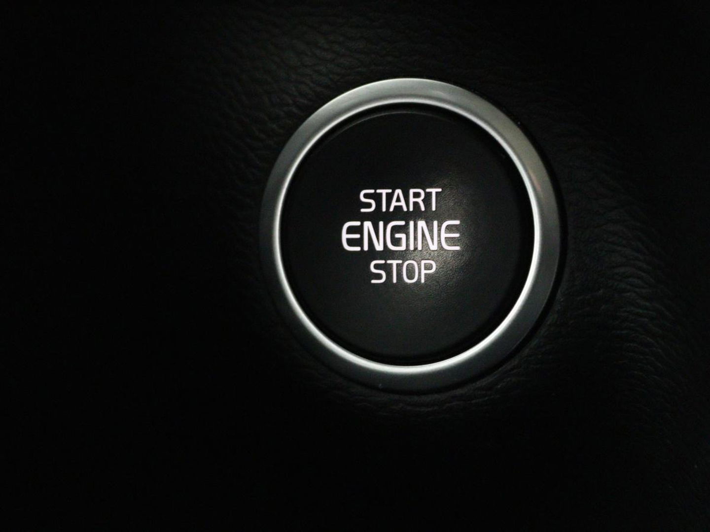 Volvo XC40 1.5 T5 Recharge Inscription | Panoramadak | Leder | Stoelverwarming | Trekhaak | Carplay | Adaptive cruise | Navigatie | Stuurverwarming | Full LED
