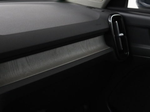 Volvo XC40 1.5 T5 Recharge Inscription | Panoramadak | Leder | Stoelverwarming | Trekhaak | Carplay | Adaptive cruise | Navigatie | Stuurverwarming | Full LED