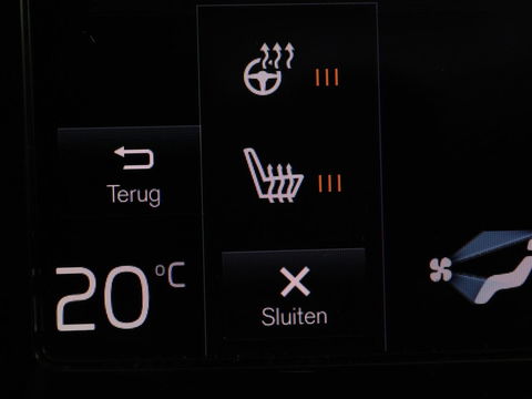 Volvo XC40 1.5 T5 Recharge Inscription | Panoramadak | Leder | Stoelverwarming | Trekhaak | Carplay | Adaptive cruise | Navigatie | Stuurverwarming | Full LED