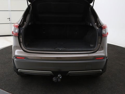 Nissan QASHQAI 1.3 DIG-T Tekna | Automaat | Panoramadak | Elektrische stoelen | Stoelverwarming | Adaptive cruise | Navigatie | 360 Camera | Full LED