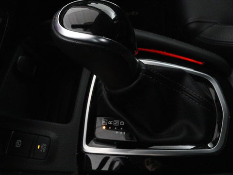 Nissan QASHQAI 1.3 DIG-T Tekna | Automaat | Panoramadak | Elektrische stoelen | Stoelverwarming | Adaptive cruise | Navigatie | 360 Camera | Full LED