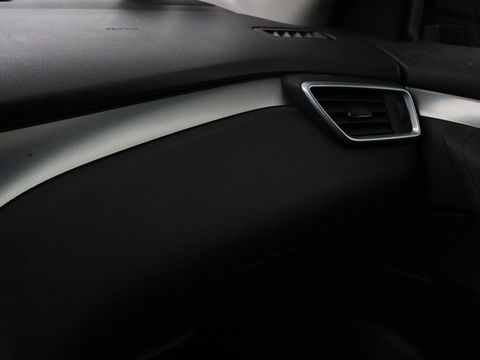 Nissan QASHQAI 1.3 DIG-T Tekna | Automaat | Panoramadak | Elektrische stoelen | Stoelverwarming | Adaptive cruise | Navigatie | 360 Camera | Full LED