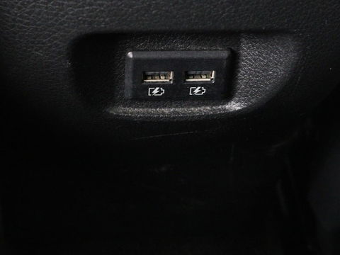 Nissan QASHQAI 1.3 DIG-T Tekna | Automaat | Panoramadak | Elektrische stoelen | Stoelverwarming | Adaptive cruise | Navigatie | 360 Camera | Full LED