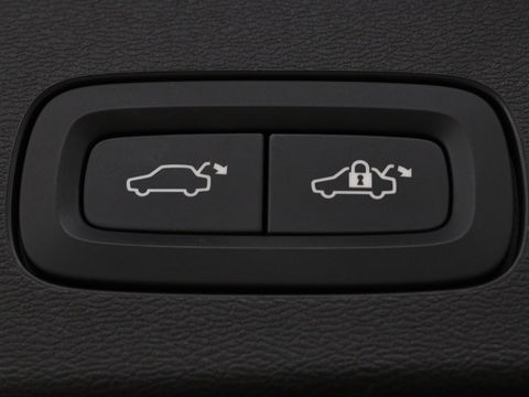 Volvo V60 2.0 B4 Inscription | Panoramadak | Trekhaak | Leder | Stoel & stuurverwarming | Head-Up | Adaptive cruise | Harman/Kardon | 360 camera | Carplay | Navigatie | Memory | Full LED | Keyless