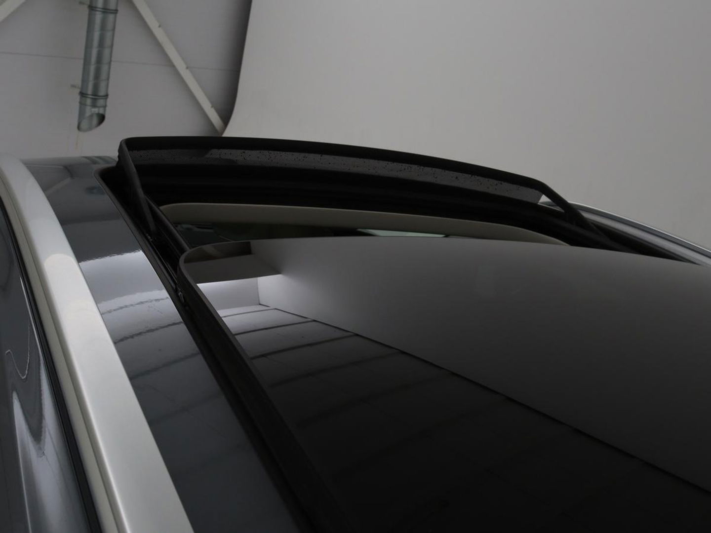 Volvo V60 2.0 B4 Inscription | Panoramadak | Trekhaak | Leder | Stoel & stuurverwarming | Head-Up | Adaptive cruise | Harman/Kardon | 360 camera | Carplay | Navigatie | Memory | Full LED | Keyless
