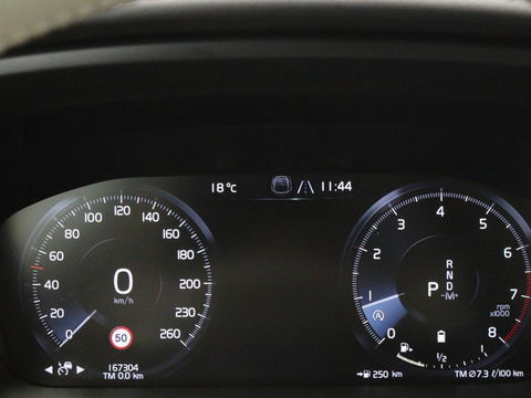 Volvo V60 2.0 B4 Inscription | Panoramadak | Trekhaak | Leder | Stoel & stuurverwarming | Head-Up | Adaptive cruise | Harman/Kardon | 360 camera | Carplay | Navigatie | Memory | Full LED | Keyless