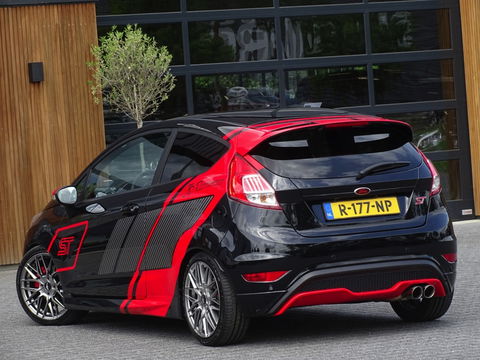 Ford Fiesta 1.6 ST 2 183PK / Milltek / ST-Line / 2016 / LED
