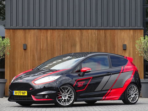 Ford Fiesta 1.6 ST 2 183PK / Milltek / ST-Line / 2016 / LED
