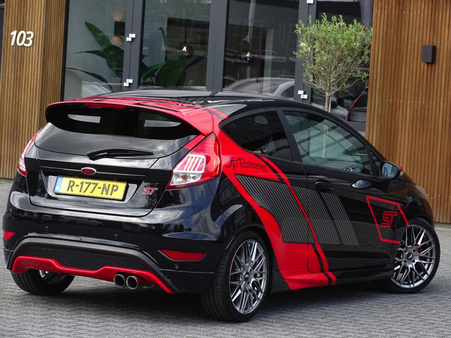 Ford Fiesta 1.6 ST 2 183PK / Milltek / ST-Line / 2016 / LED