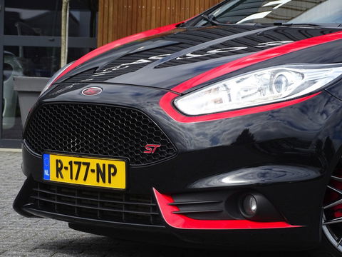 Ford Fiesta 1.6 ST 2 183PK / Milltek / ST-Line / 2016 / LED