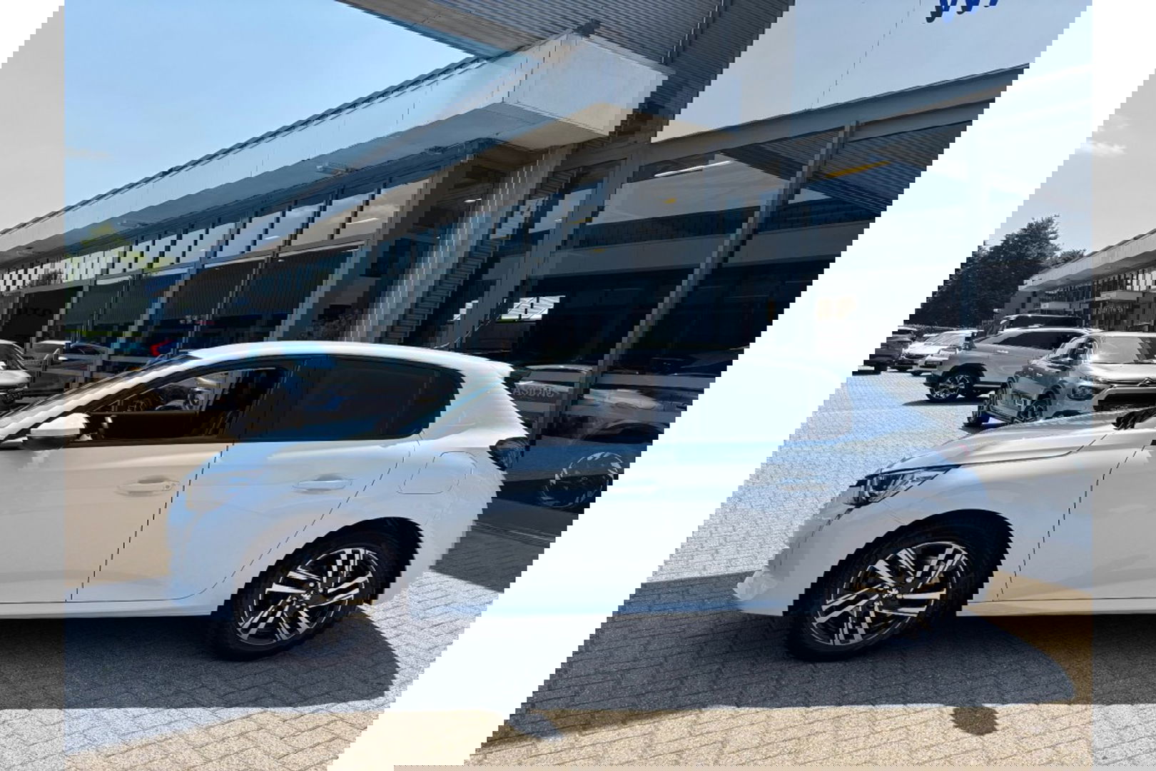 Peugeot 208 1.2 PT ALLURE 100 PK NAVI AIRCO/ECC VIRTUAL
