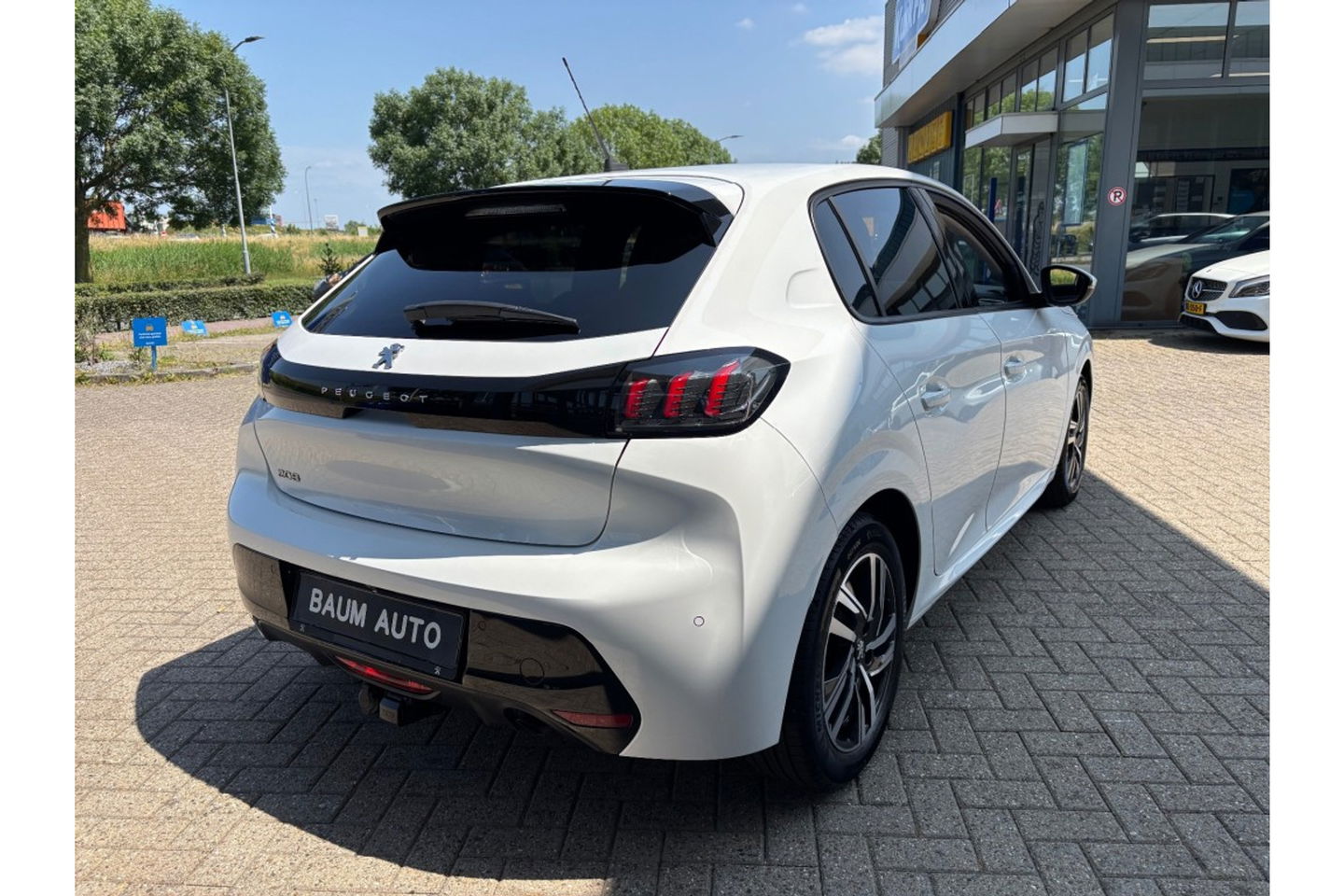 Peugeot 208 1.2 PT ALLURE 100 PK NAVI AIRCO/ECC VIRTUAL.