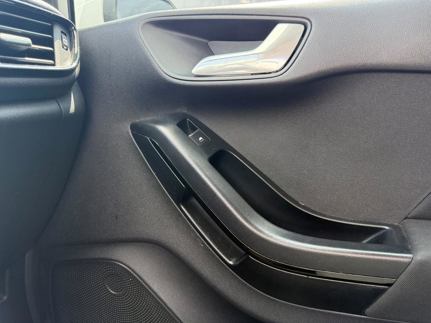 Ford Fiesta 1.1 Trend 85pk Navi | Apple Carplay |Android auto