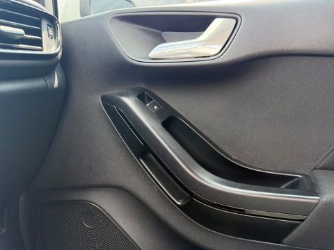 Ford Fiesta 1.1 Trend 85pk Navi | Apple Carplay |Android auto