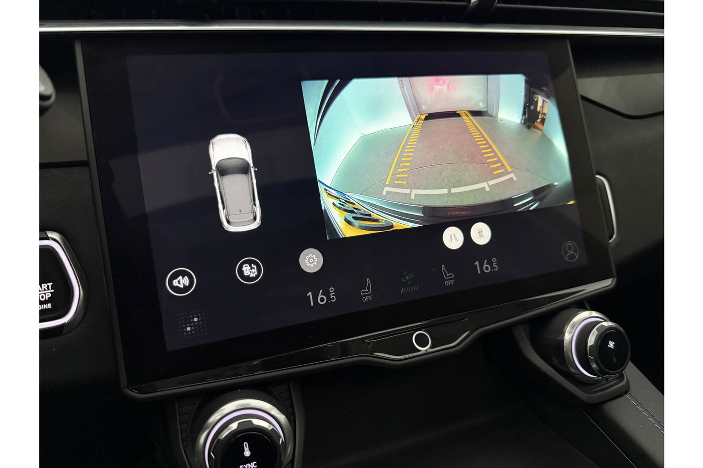 Lynk Co 01 1.5 262PK Hybride Pano Sfeerverl. LED Memory Clima ACC Camera Carplay Virtual Navi 20"LMV PDC