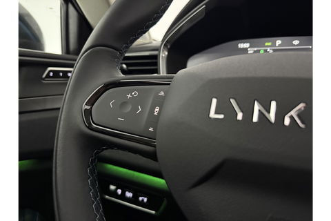 Lynk Co 01 1.5 262PK Hybride Pano Sfeerverl. LED Memory Clima ACC Camera Carplay Virtual Navi 20"LMV PDC