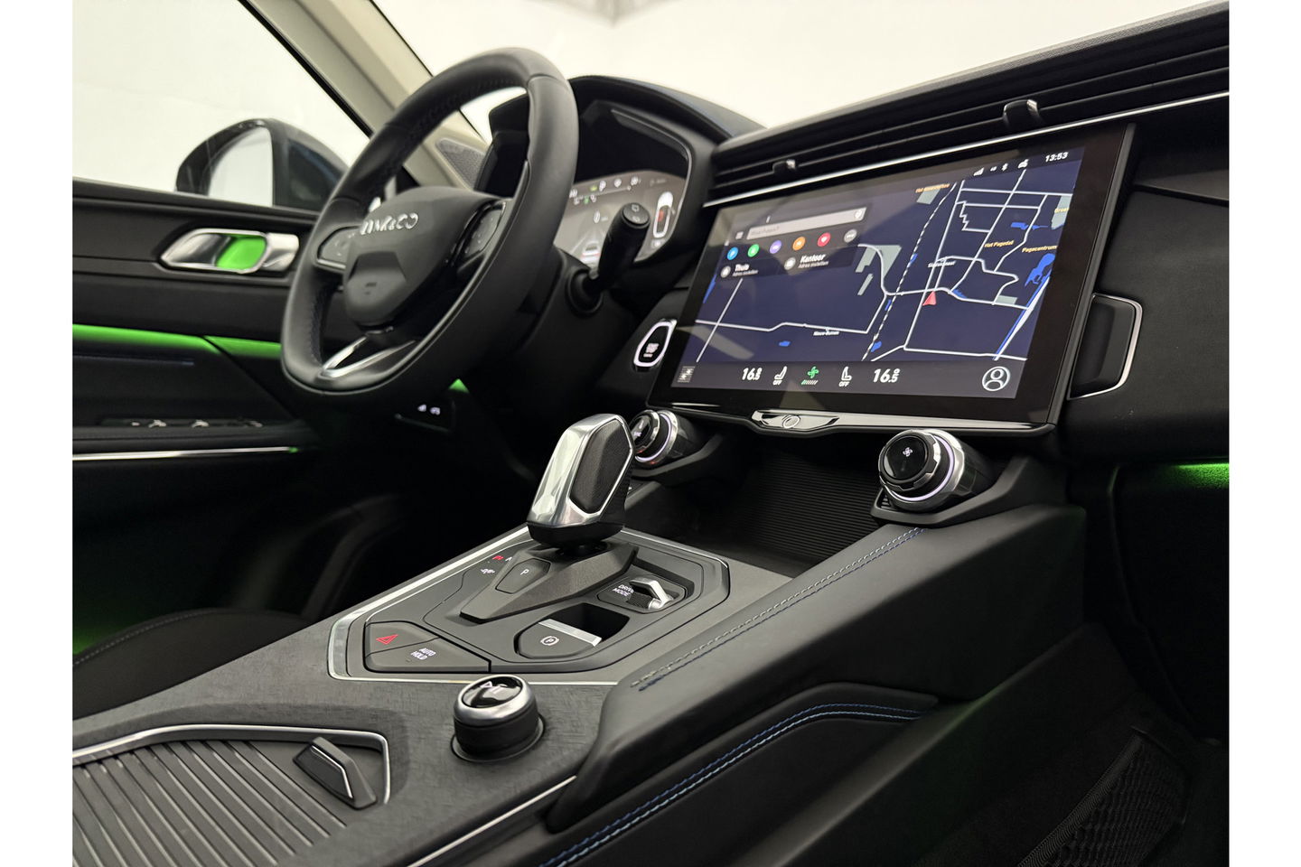 Lynk Co 01 1.5 262PK Hybride Pano Sfeerverl. LED Memory Clima ACC Camera Carplay Virtual Navi 20"LMV PDC