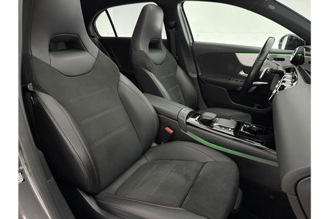 Mercedes-Benz A-Klasse 180 AMG Night Pakket Pano Multibeam LED Sfeerverl. Virtual Burmester Memory Seat Camera Cruise Clima 18"LMV Navi PDC
