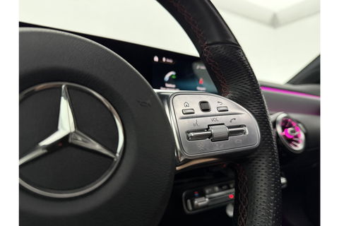 Mercedes-Benz A-Klasse 180 AMG Night Pakket Pano Multibeam LED Sfeerverl. Virtual Burmester Memory Seat Camera Cruise Clima 18"LMV Navi PDC