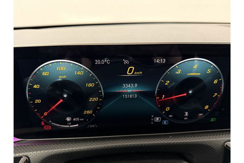 Mercedes-Benz A-Klasse 180 AMG Night Pakket Pano Multibeam LED Sfeerverl. Virtual Burmester Memory Seat Camera Cruise Clima 18"LMV Navi PDC