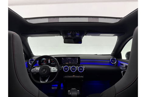 Mercedes-Benz A-Klasse 180 AMG Night Pakket Pano Multibeam LED Sfeerverl. Virtual Burmester Memory Seat Camera Cruise Clima 18"LMV Navi PDC
