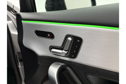 Mercedes-Benz A-Klasse 180 AMG Night Pakket Pano Multibeam LED Sfeerverl. Virtual Burmester Memory Seat Camera Cruise Clima 18"LMV Navi PDC
