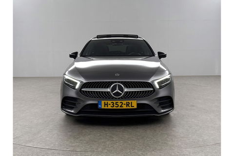 Mercedes-Benz A-Klasse 180 AMG Night Pakket Pano Multibeam LED Sfeerverl. Virtual Burmester Memory Seat Camera Cruise Clima 18"LMV Navi PDC