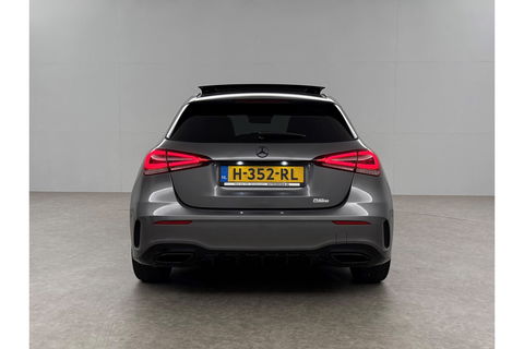 Mercedes-Benz A-Klasse 180 AMG Night Pakket Pano Multibeam LED Sfeerverl. Virtual Burmester Memory Seat Camera Cruise Clima 18"LMV Navi PDC