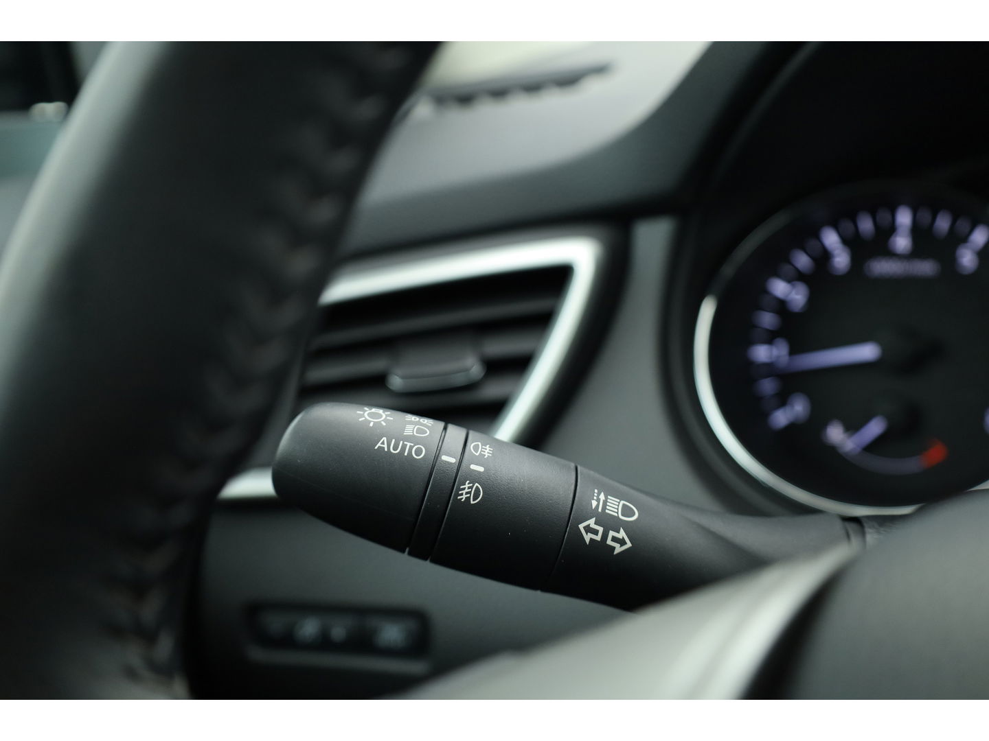 Nissan QASHQAI 1.2 N-Connecta | Pano | 360cam | Keyless | Stoelverw. | Verw. Voorruit | Navi