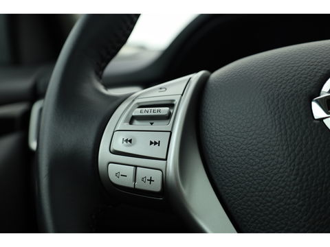 Nissan QASHQAI 1.2 N-Connecta | Pano | 360cam | Keyless | Stoelverw. | Verw. Voorruit | Navi