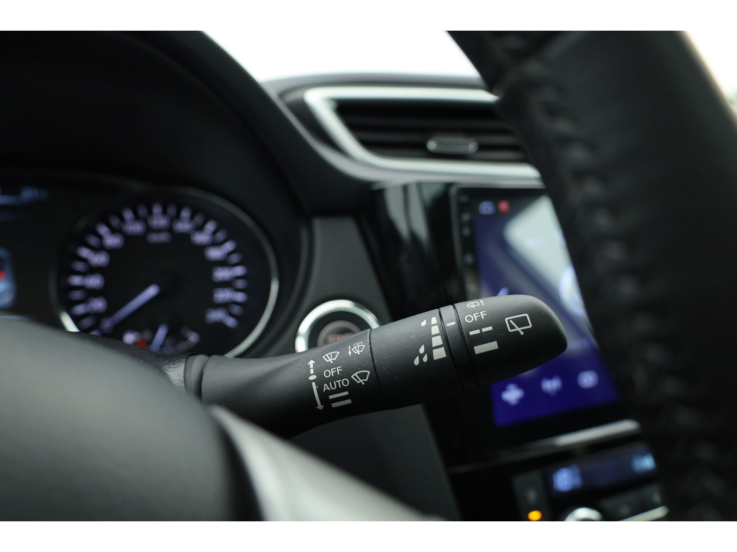Nissan QASHQAI 1.2 N-Connecta | Pano | 360cam | Keyless | Stoelverw. | Verw. Voorruit | Navi