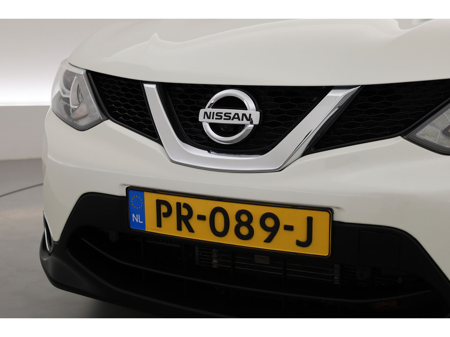 Nissan QASHQAI 1.2 N-Connecta | Pano | 360cam | Keyless | Stoelverw. | Verw. Voorruit | Navi
