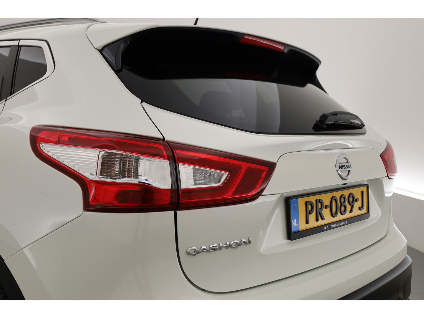 Nissan QASHQAI 1.2 N-Connecta | Pano | 360cam | Keyless | Stoelverw. | Verw. Voorruit | Navi