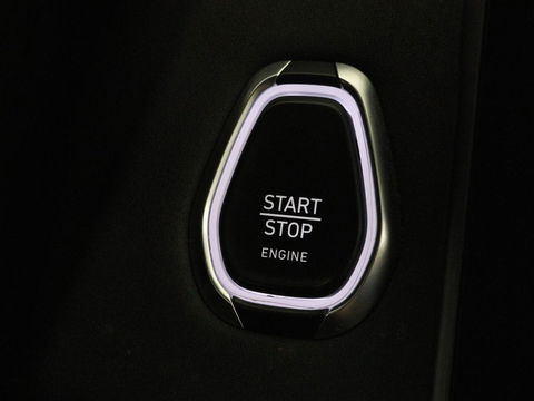 Lynk & Co 01 1.5 Plug In | Panoramadak | Infinity by Harman | 360 camera | Adaptive cruise | Stoelverwarming | Carplay | Memory | Full LED
